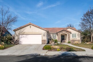 1172 W Dustin Ave, Fowler, CA 93625