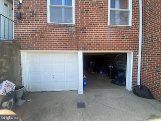 8716 Cottage St, Philadelphia, PA 19136