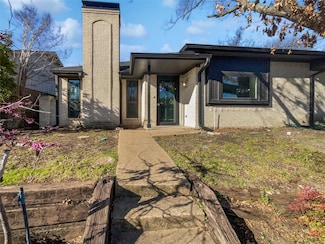 1232 Richland Oaks Dr, Richardson, TX 75081