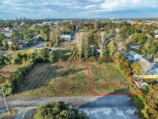 1017 Atlantic St, Atlantic Beach, SC 29582