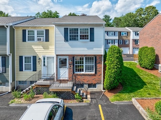 90 Roper St Unit G, Lowell, MA 01852