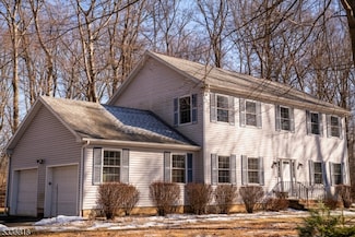 5 Dalland Rd, Roxbury Township, NJ 07876