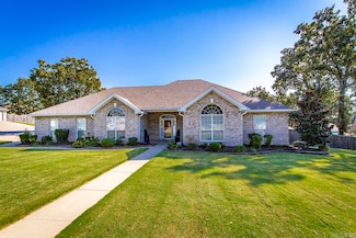 208 Stonehill Dr, Sherwood, AR 72120