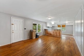 606 N Pine Hill St, Pinehurst, TX 77362