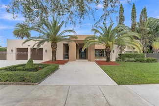 7261 W Troon Cir, Hialeah, FL 33014