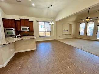 808 Partridge, Aubrey, TX 76227
