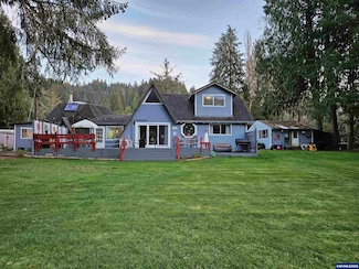 8421 Duncan Island Rd, Mapleton, OR 97453