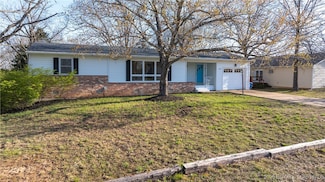 462 Lakeview Dr, Camdenton, MO 65020