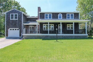 433 Beacon Ave, Jamestown, RI 02835