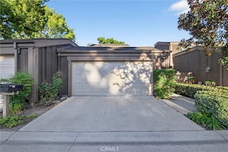 453 Pinehurst Ct, Fullerton, CA 92835