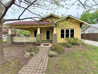 531 W Symmes St, Norman, OK 73069