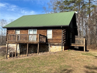 2857 Red Brush Rd, Mount Airy, NC 27030