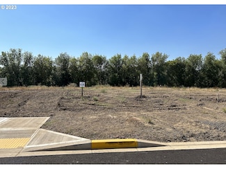 3165 NW Shadden Dr Unit 64, McMinnville, OR 97128