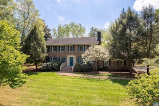 103 Dover Ct, Charlottesville, VA 22901