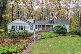 54 Birch Rd, Andover, MA 01810
