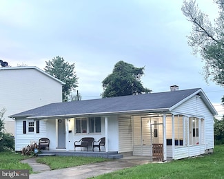 126 Cherry St, Dover, DE 19904