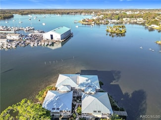 179 NW Bay Path Dr, Crystal River, FL 34428
