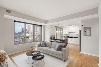 929 Portland Ave Unit 912, Minneapolis, MN 55404