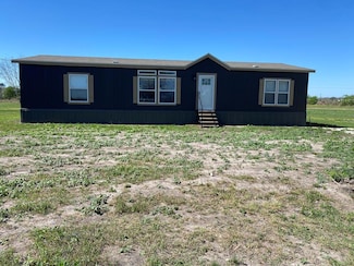 195 Harrison Rd, Beeville, TX 78102