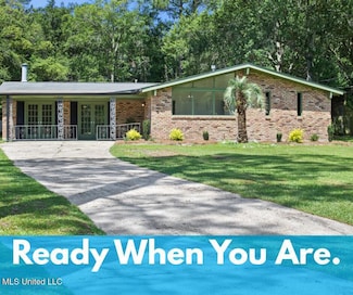 4507 Pimlico St, Pascagoula, MS 39581