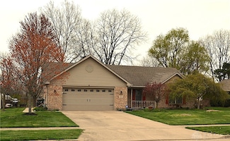 365 Rinehart Rd, Englewood, OH 45322
