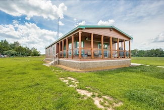 639 County Road 2275, Telephone, TX 75447