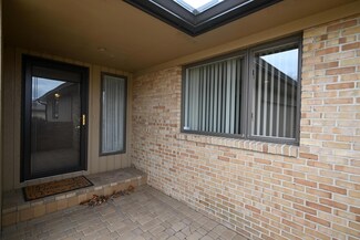 1404 Woodridge Rd, Marion, OH 43302