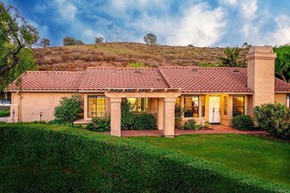 861 Huckleberry Ln, Escondido, CA 92025