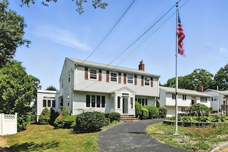 106 Home Park Rd, Braintree, MA 02184