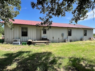 108 Co Rd 124, Comanche, TX 76442