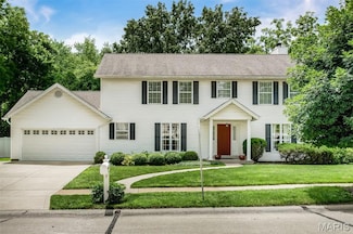 16550 Green Pines Dr, Ballwin, MO 63011