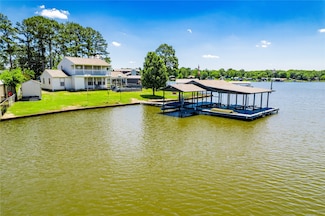 115 Dolly Dr, Mabank, TX 75156