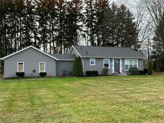 10926 Breit St NE, Alliance, OH 44601