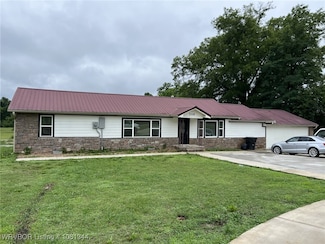 1310 E Wood St, Paris, AR 72855