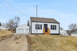 1790 E Marion St, Des Moines, IA 50320