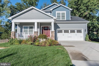 3209 Gary Ct, Falls Church, VA 22042
