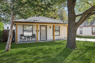 1704 N College St, McKinney, TX 75069