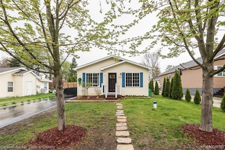 3325 Junior, Pinckney, MI 48169