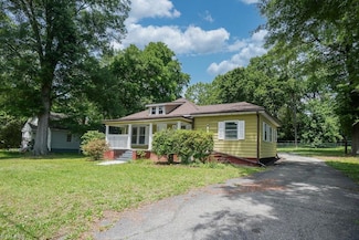 1205 1st St, Eden, NC 27288