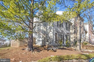 7335 Saint Thomas Loop, Manassas, VA 20109