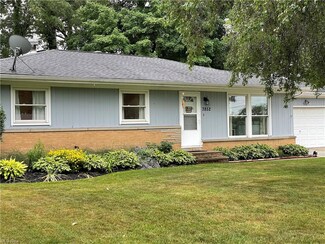 7852 Eileen Dr, MacEdonia, OH 44056