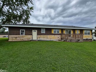 707 N Barnes St, What Cheer, IA 50268