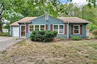 800 Madeline Ln, Lawrence, KS 66049