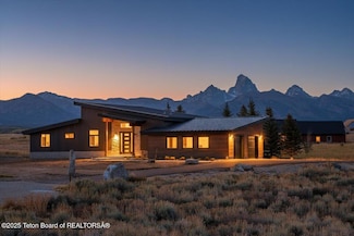 9475 Buck Town Blvd, Tetonia, ID 83452