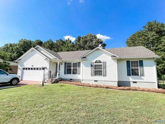 2482 Barnes Dr, Gadsden, AL 35903