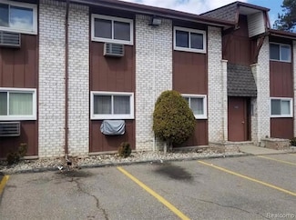 7355 Woodview Apt 3 St, Westland, MI 48185