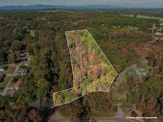 125 Old Clark Rd, Inman, SC 29349