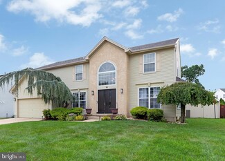 16 Wood Thrush Ave, Sicklerville, NJ 08081