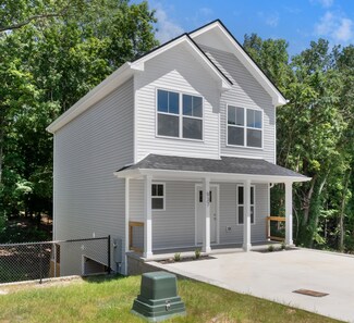 937 Oak Ln, Clarksville, TN 37040