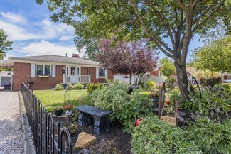 1912 S Walnut Ln, Evansville, IN 47714